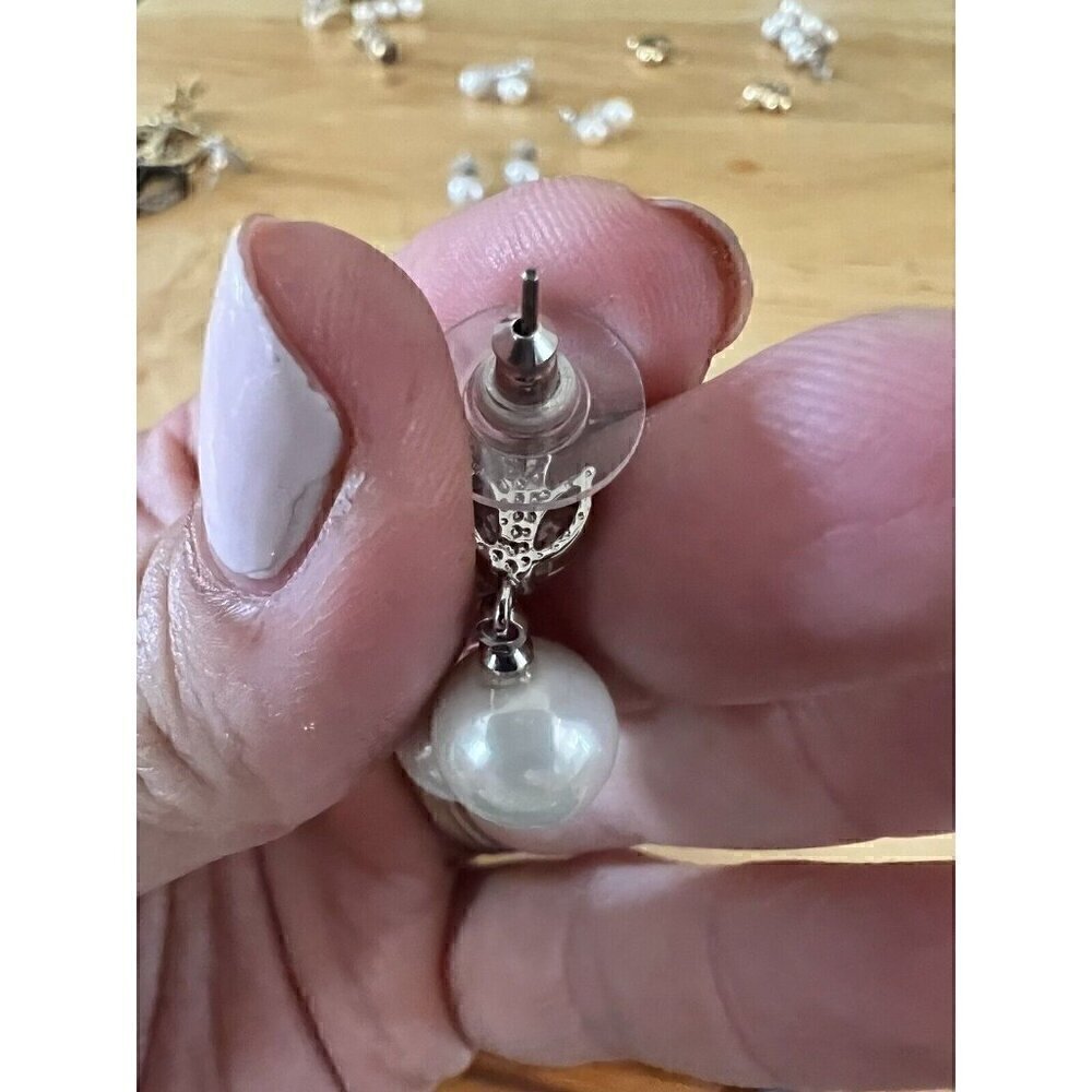 Silver and White Pearl Cluster Post Earrings Cz Leaf Drop Earring Vintage - Picture 3 of 3